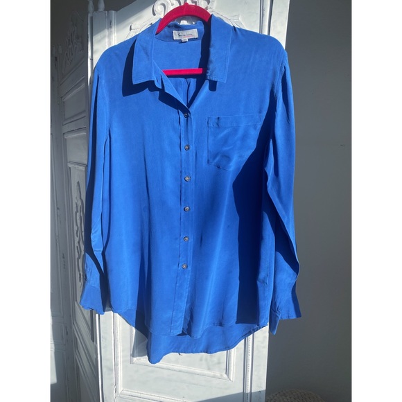 💙NWOT Vince Camuto 100%silk button down blue blouse - Picture 6 of 13